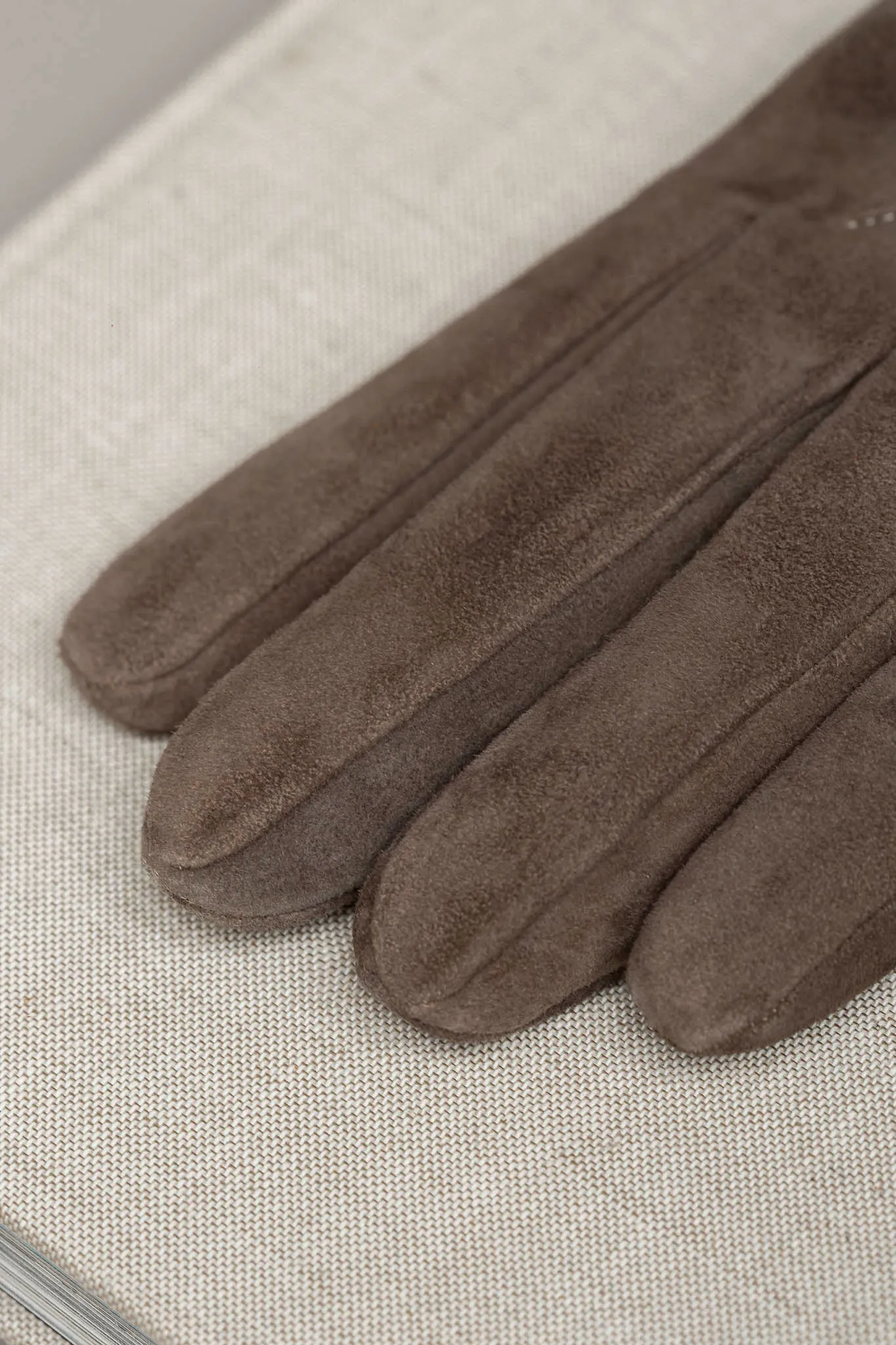 Taupe suede gloves - Made in Italy