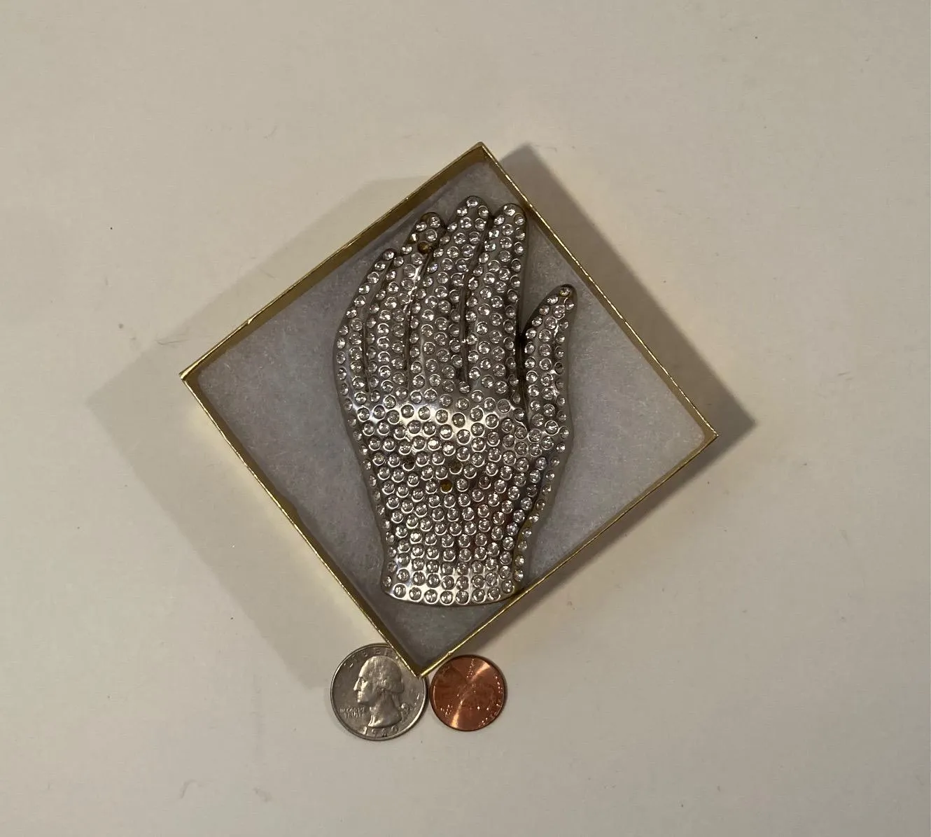 Vintage Metal Belt Buckle, Sparkly Glove Design, Nice Design, 4" x 2 1/4", Heavy Duty, Quality, Thick Metal